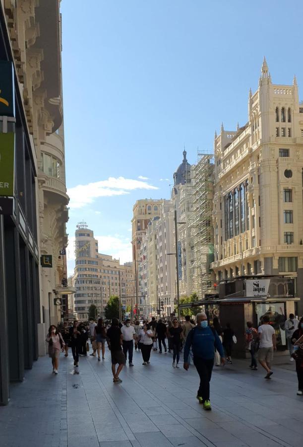 Gran Via. Salud. Puerta Del Sol. Callao. 马德里 外观 照片